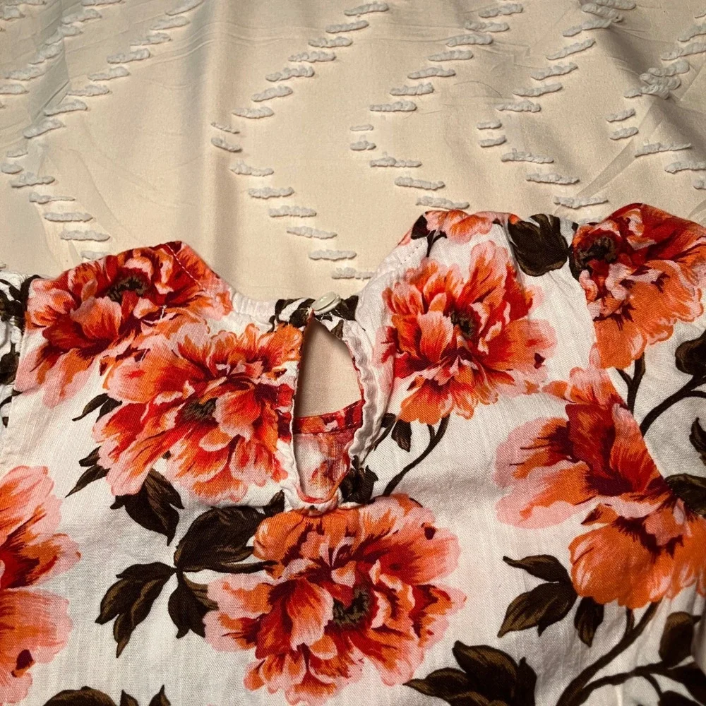 Old Navy Girls Size 4T Small Floral Peplum Top and Gingham Rose Blouse Set of 2